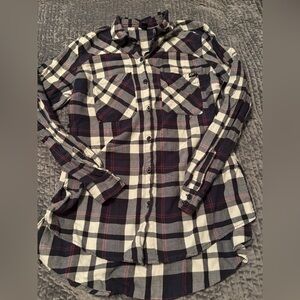 Women’s Fox flannel 
Size S